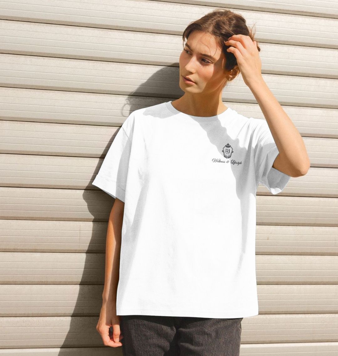 R1 CLUB Relaxed tee with iron gate emblem